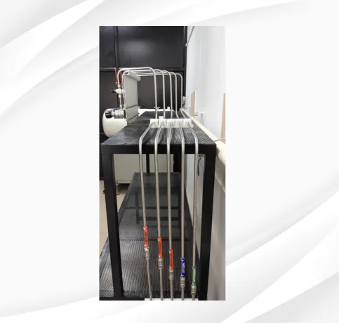MANIFOLDS 25